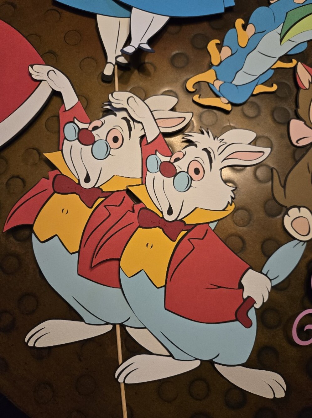 Birthday Party Supplies- Alice In Wonderland - Picture 4 of 16